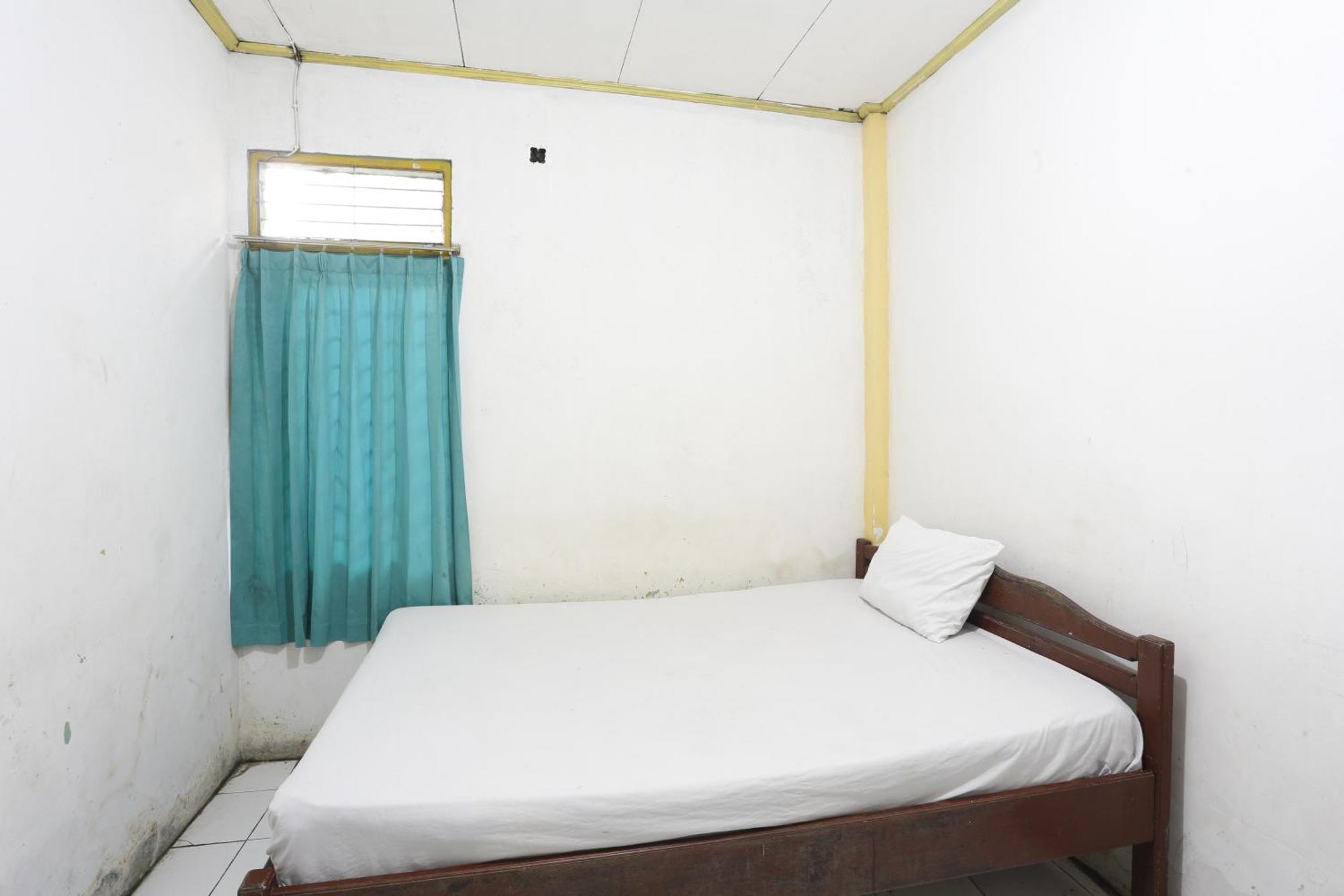 Oyo 93119 Guest House Leo Patra Muara Badak 외부 사진